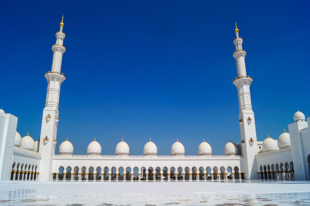 Visit Sheikh Zayed Grand Mosque