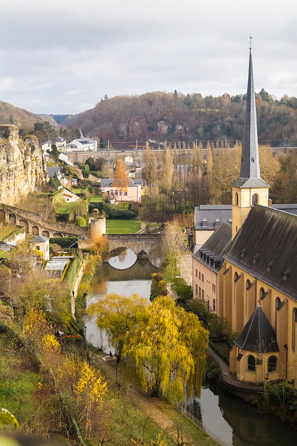 Grund-visits-luxembourg-city