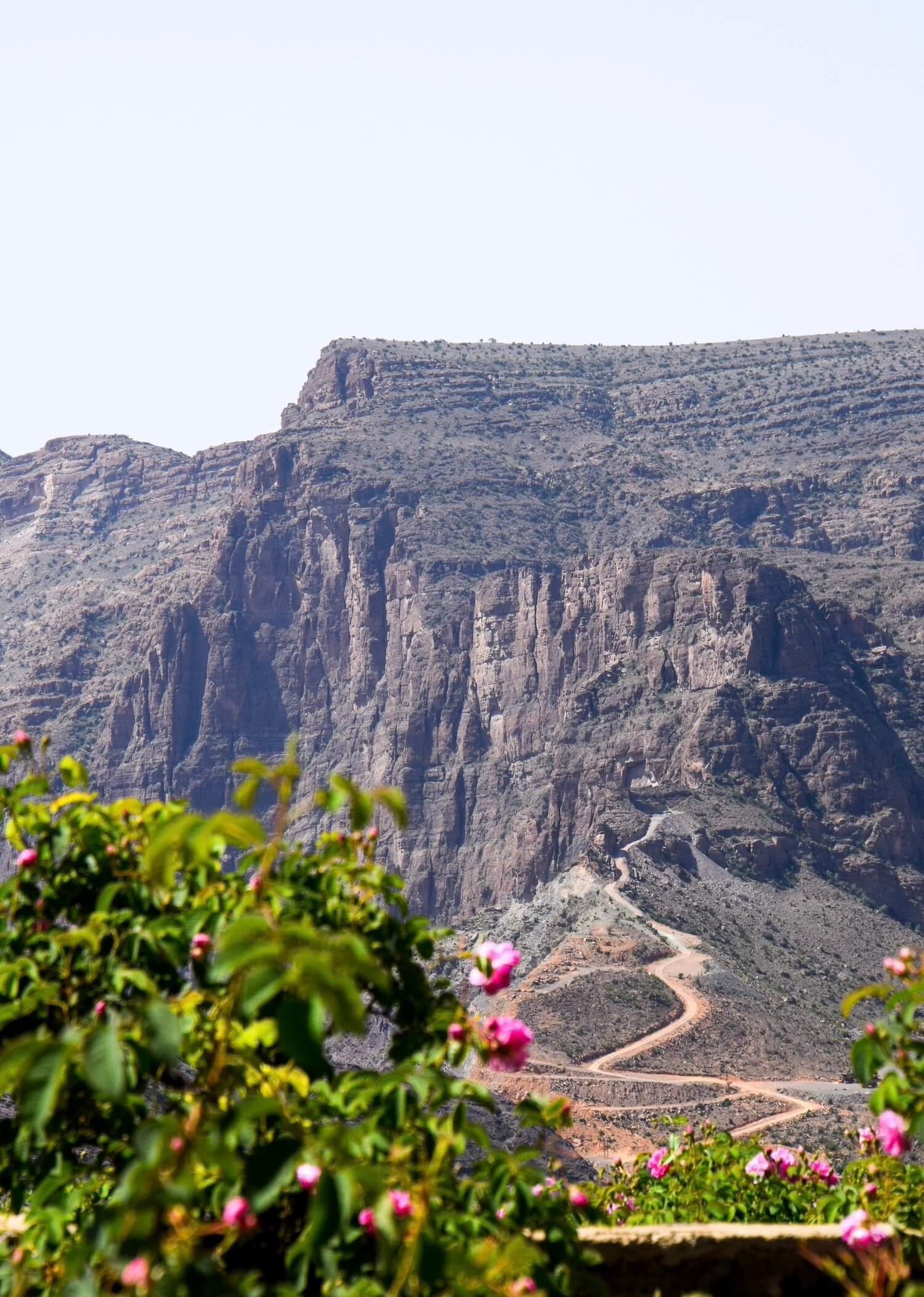roundtrip oman bucket list mountains