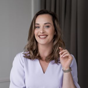 Lois travel specialist Travander