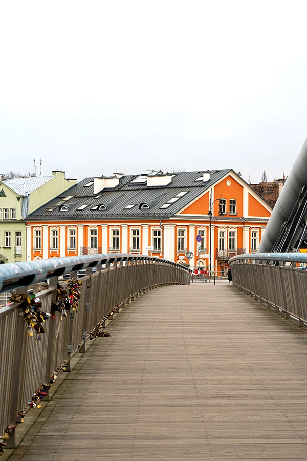 De Father Bernatek-brug die Kazimierz en Podgórze verbindt