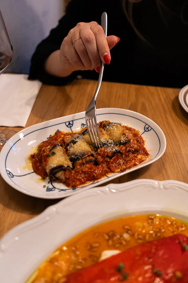 Vegetarisch auberginegerecht bij Bazaar Bistro in Kazimierz, Krakau