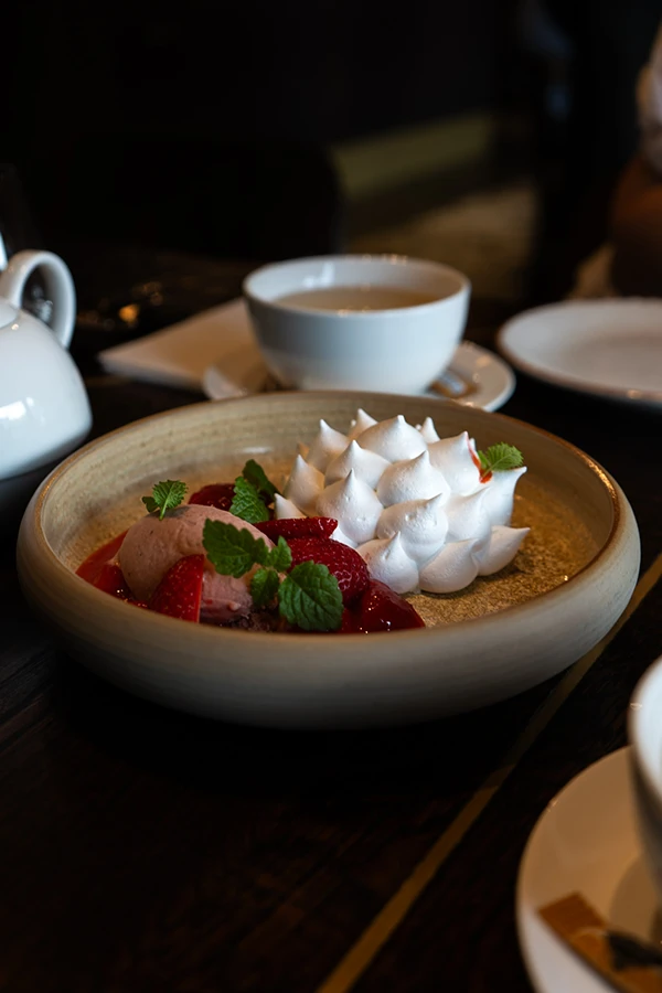 Pavlova dessert bij Folga in Kazimierz, Krakau