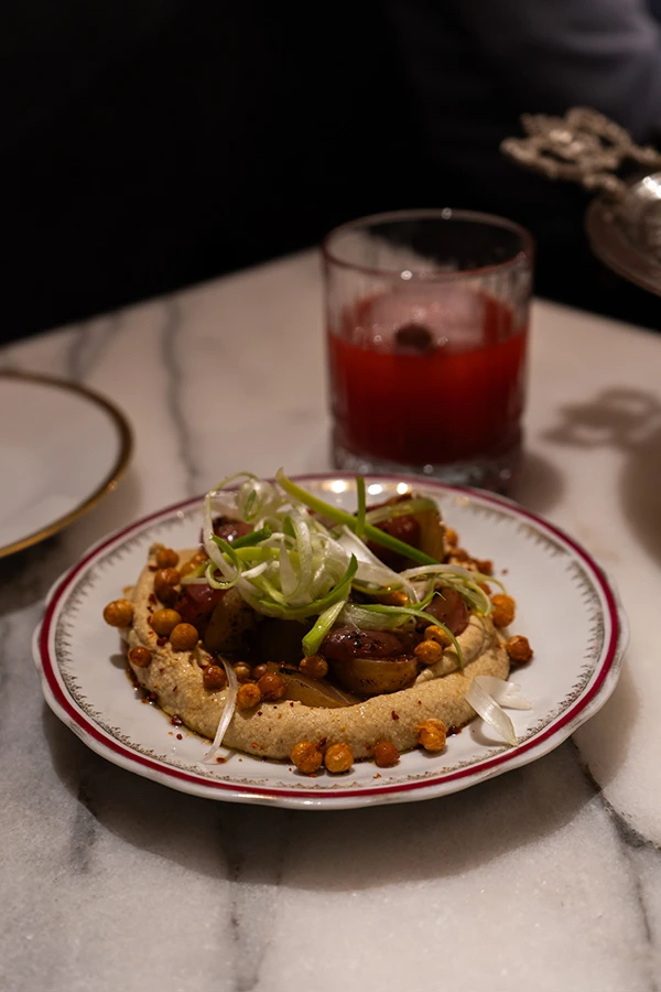 Gevulde dadels als dessert bij Noah (Kazimierz, Krakau)