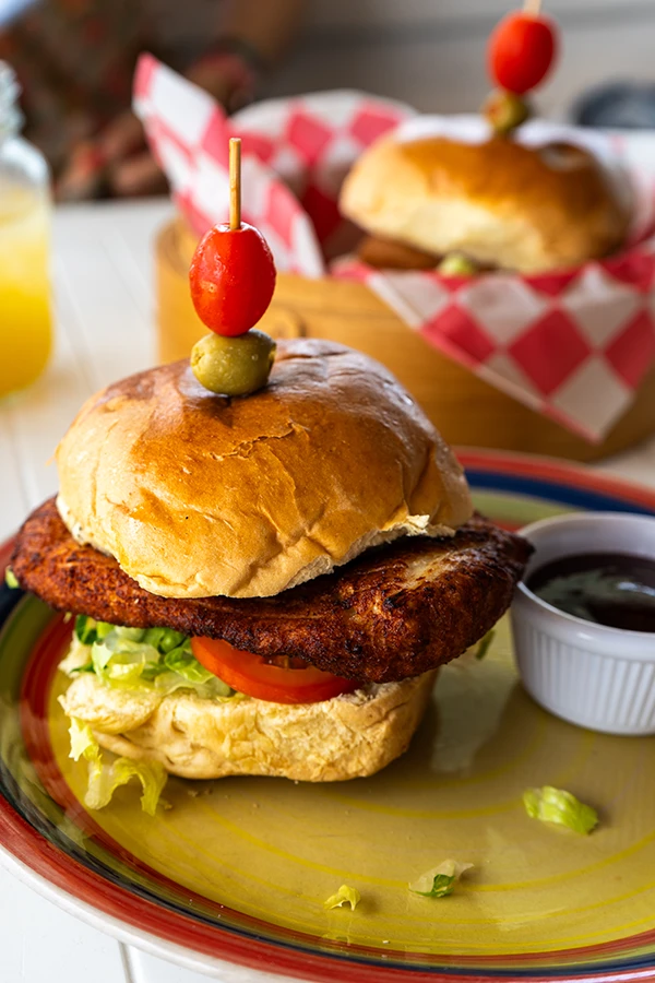 Lunch Spot: The West Deck, Crispy Chicken Sandwich