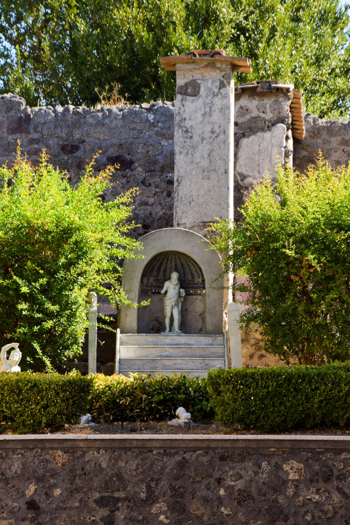 Ruins, Villas, and Homes in Pompeii