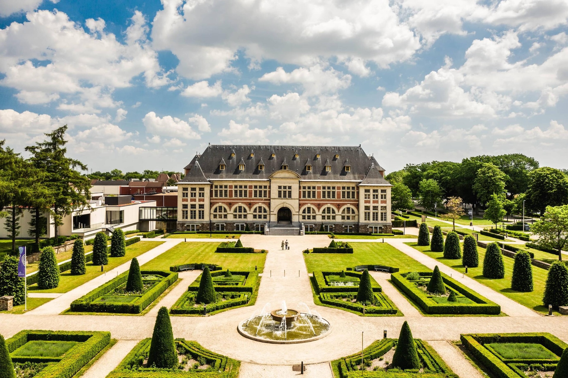 Hotel Terhills Maasmechelen: Where to Stay in Belgian Limburg